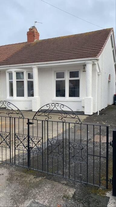The Bungalow, Thornton-Cleveleys Villa Eksteriør billede